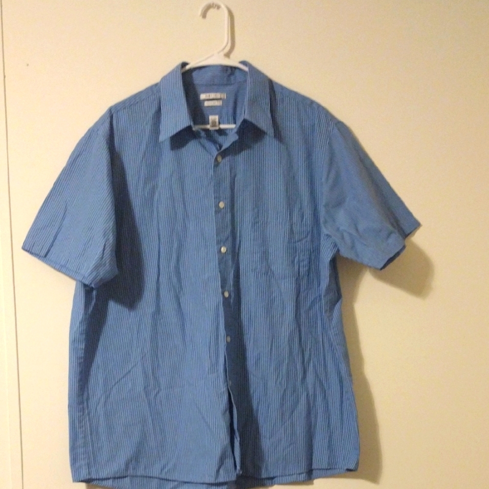 Men's Van Heusen Blue Striped Shirt